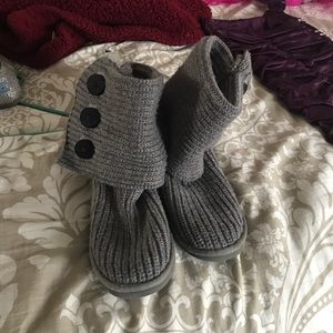 Grey knit uggs